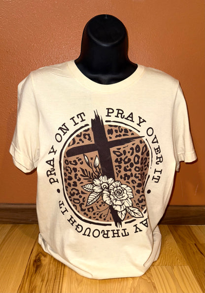 Cheetah Pray Tee